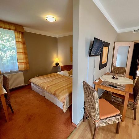 Luxus Golf Apartment Bük Екстериор снимка