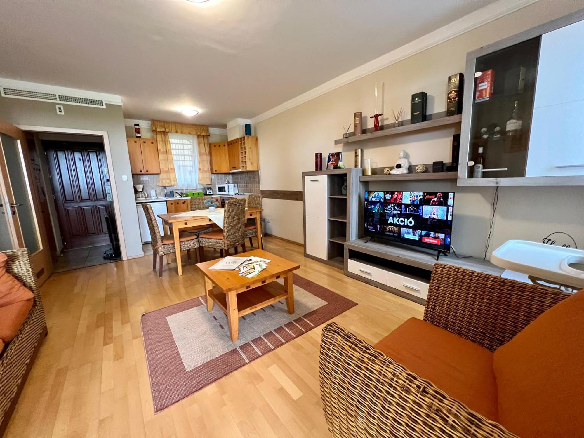 Luxus Golf Apartment Bük Екстериор снимка