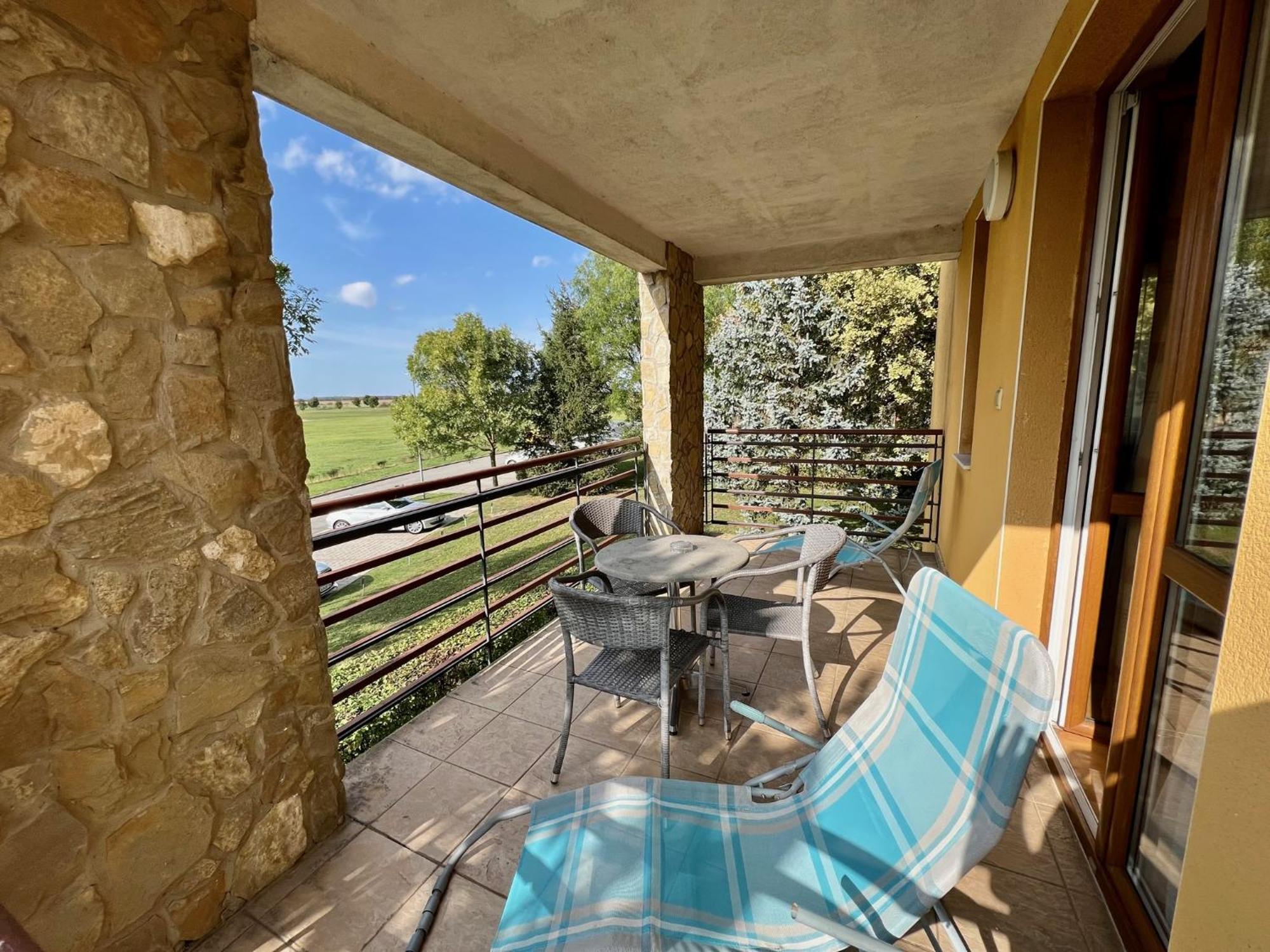 Luxus Golf Apartment Bük Екстериор снимка